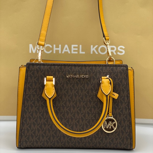 MICHAEL KORS HOPE MEDIUM MESSENGER MARIGOLD - Picture 3 of 16